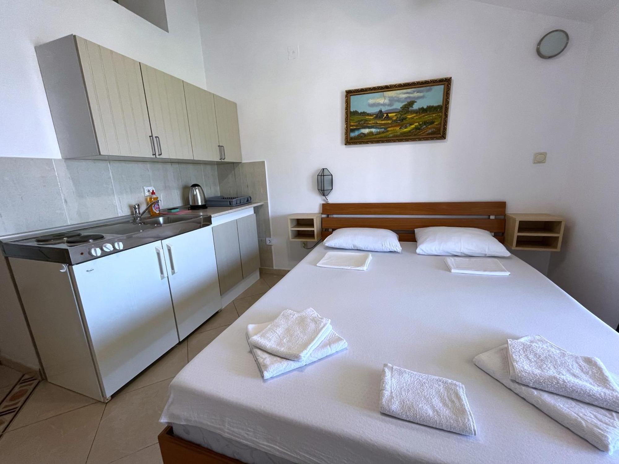 Apartments Nikvik Будва Екстериор снимка